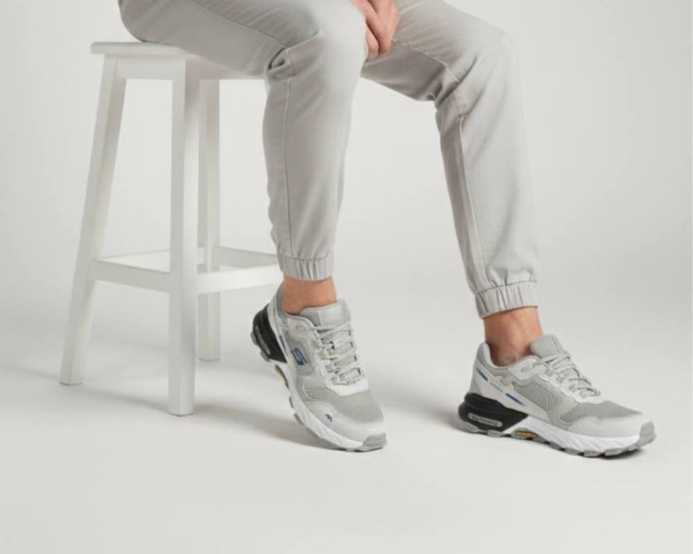  اسکیچرز 